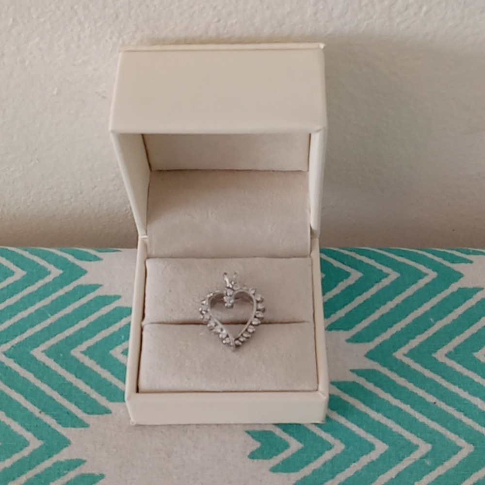 Heart 14kt White Gold Pendant Genuine Diamonds New